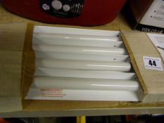 4 Fluorescent Under Cabinet Lights