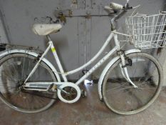 Raleigh Lady's Traditional Style Cycle with Basket