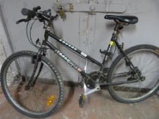Emmelle Cougar Lady's Mountain Bike in Black