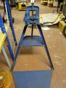 Record Pipe Vice on Stand