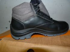 Pair of Goliath Size 6 Black Safety Boots