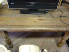 Pine Dining Table on Turned Legs