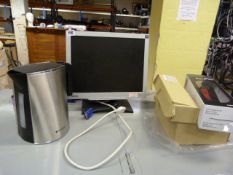 Flat Screen Computer Monitor - Hotpoint Kettle & New Dyson Vacuum Attachments