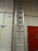 Aluminium Triple Extending Ladder