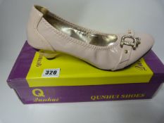 Lunbui Ladies Pink Shoes with diamante Details - Size 39