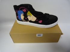 Pair of Converse Style Printed Ladies Shoes Black - Size 37