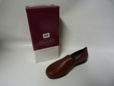 Pair of Hualunaote Ladies Shoes Red - Size 39