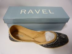 Pair of Ravel Lam Ladies Shoes - Size 39