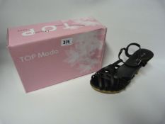 Pair of Top Moda Ladies Heel Sandals - Size 9