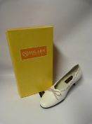 Pair of White Ladies Shoes with Pink Ribbon Detail - Size 41