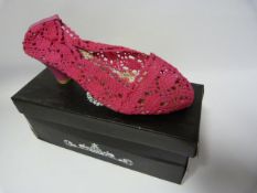 Pair Of Fuxia Ladies Shoes - Size 36
