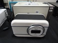 *V/Q Christie Radio - Black