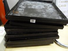 14 Baking Trays