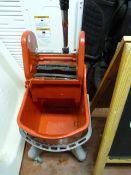 Kentucky Mop Bucket