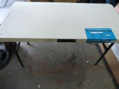*4ft Folding Commercial Table