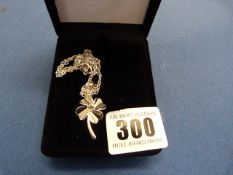 Silver Coloured Necklace with Flower Shape Pendant