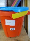 *BUCKET PLAYSET 15PC