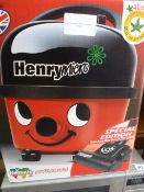 *HENRY MICRO HI-FLO VACUUM