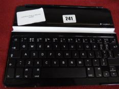 *LOGITECH IPAD ULTRATHIN