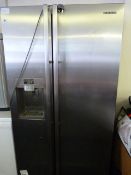 *SAMSUNG SIDE BY SIDE FRIDGE FREEZER