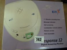 Response 12 Digital Answering Machine
