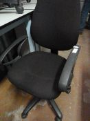 Operator's Chair with Arms (Charcoal)