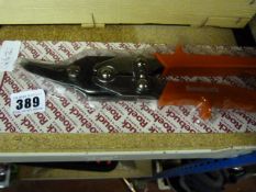 Roebuck Figure Tin Snips