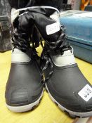 Pair of Snow Boots - Size 6.5