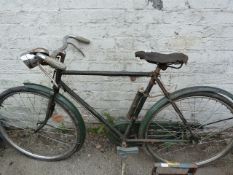 Vintage Raleigh Gent's Traditional Cycle with Leather Seat