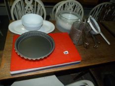 Quantity of Chopping Boards & Cookware