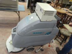 Tennant Model 5300 Battery Operated Floor Cleaner with Charger