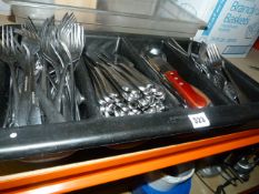Cutlery Containing a Large Quantity of Stainless Steel Plain Patterned Cutlery