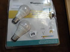 2 PACK LUMINUS LED BULBS
