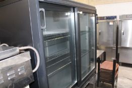 Gamko Double Door Bottle Cooler Enclosed by 2 Sliding Doors