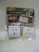 *UNICOM DIGITAL TIMER