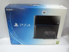 *PLAYSTATION 4 CONSOLE