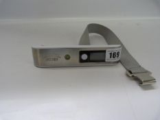 *DIGITAL LUGGAGE SCALE