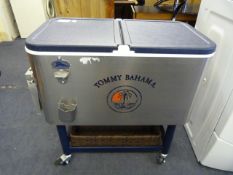 *100QT ROLLING CO0LER FY15