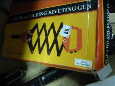 Set of Lazy Tong Riveters