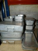 Quantity of Grundy Aluminium Food Containers (Some with Lids)