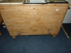 Pine Ottoman with Drawer