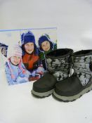*Pair of Khombu Kids Boots Black Camo - Size 13M
