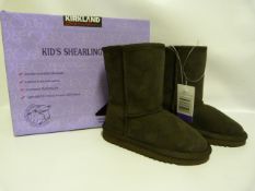 *Pair of Kirkland Signature Ugg Style Sheepskin Boots Brown - Size 10