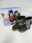 *Pair of Khombu Kids Boots Black Camo - Size 4M