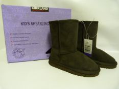 *Pair of Kirkland Signature Ugg Style Boots in Black Suede - Size 10