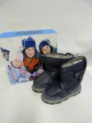 *Pair of Khombu Kids Boots Navy - Size 13M