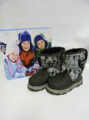 *Pair of Khombu Kids Boots Black Camo - Size 13M