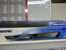 *Panasonic DMP-BDT320 Blu-Ray Disk Player
