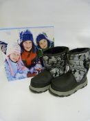 *Pair of Khombu Kids Boots Black Camo - Size 13M