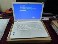 *TOSHIBA L50-B-2EC 15.6  